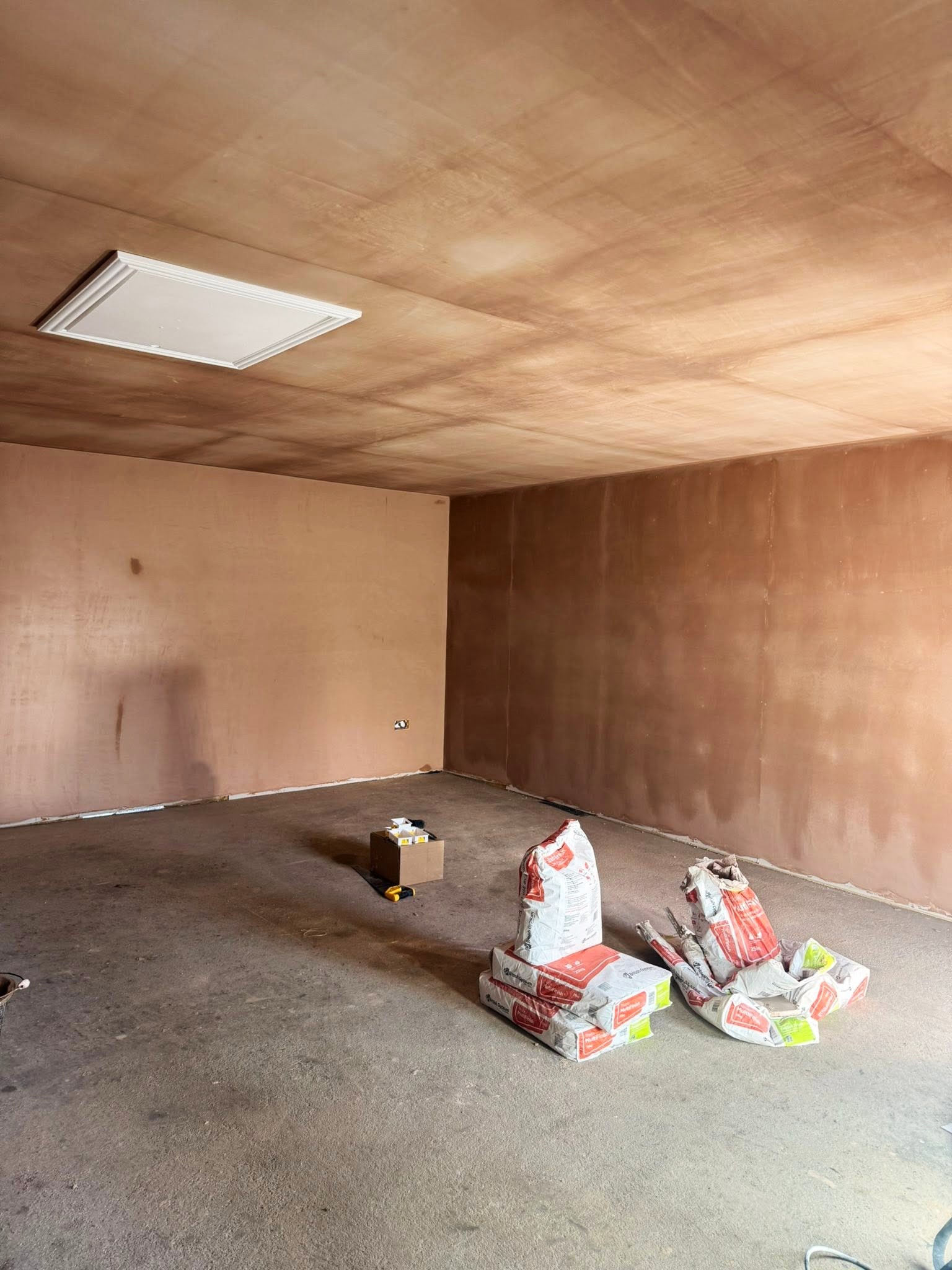Plastering & Skimming
